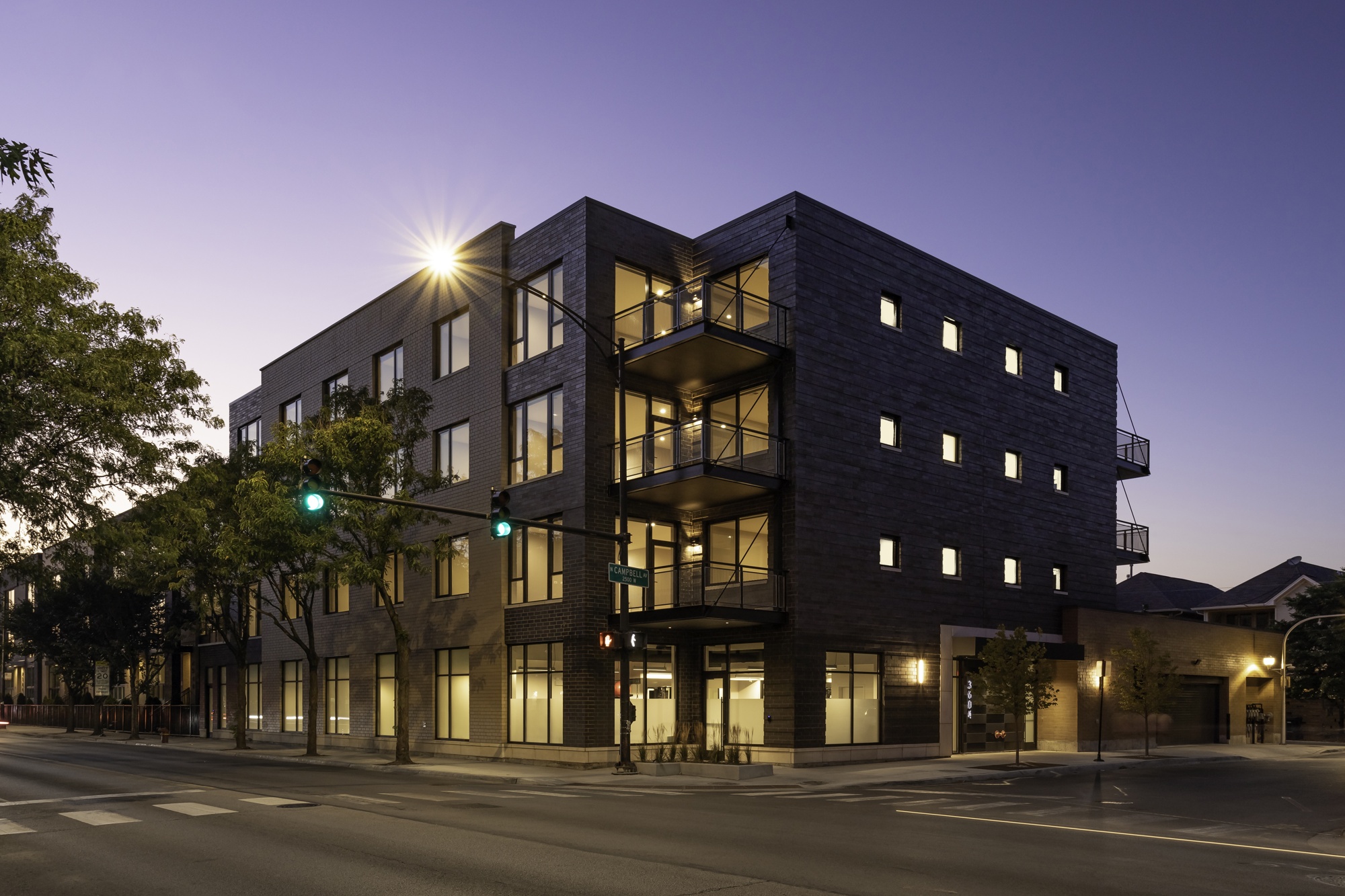 01_3604 N Campbell - Exterior_1_perspective corrected_Chicago_Hirsch_MPG_Architecture