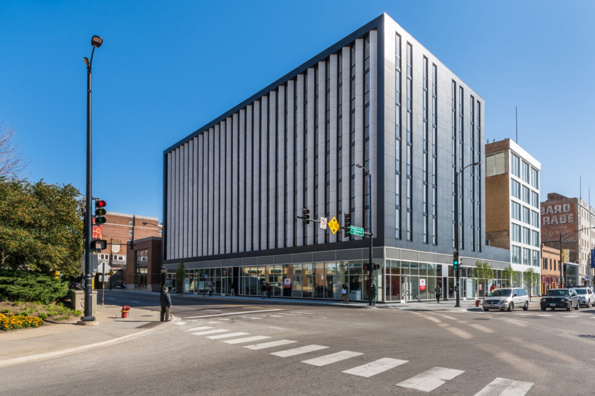 01_WEB-The-Arcade-Residences-15-1024x682_Chicago_Hirsch_MPG_Architecture