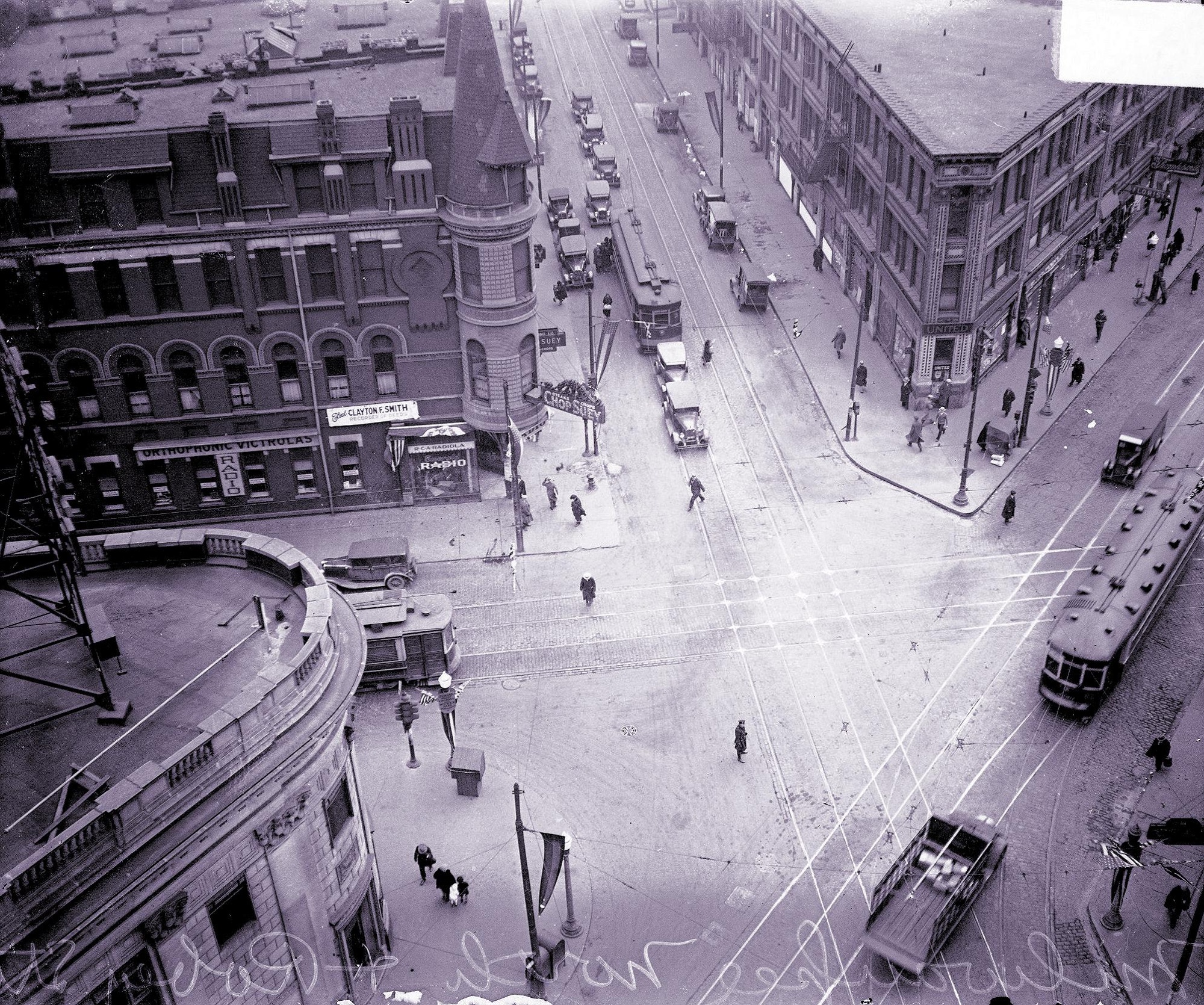 03_Historic Photo_west facade_Chicago_Hirsch_MPG_Architecture