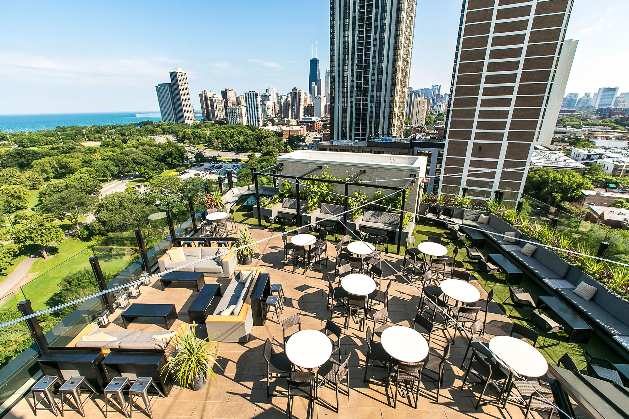 HirschMPG-Architecture-and-Planning-Chicago-J-Parker-Rooftop